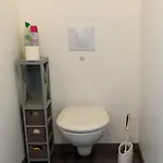 De La شقة